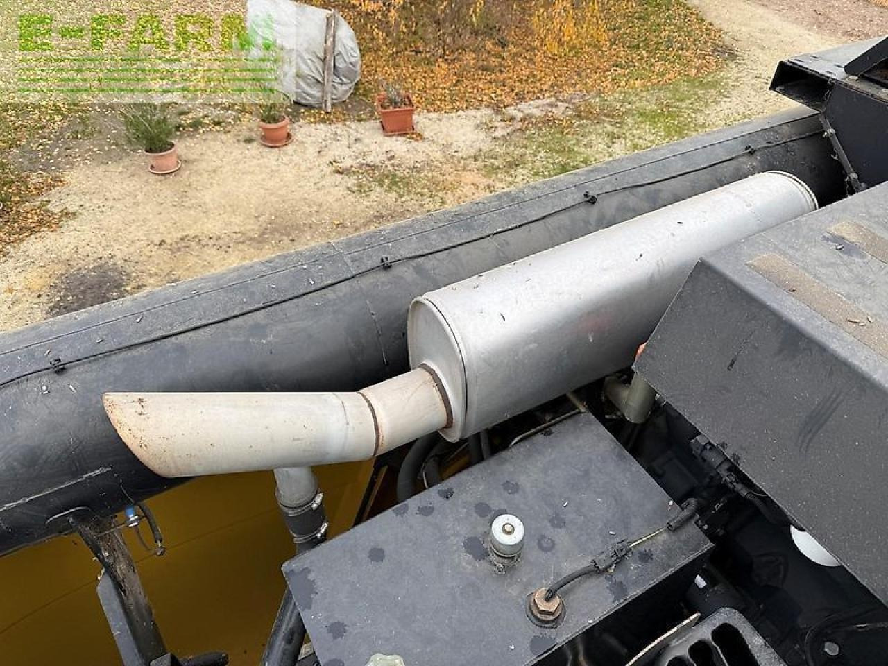 Зърнокомбайн New Holland cx8070 (cx8060,cx8080): снимка 32 Зърнокомбайн New Holland cx8070 (cx8060,cx8080): снимка 32