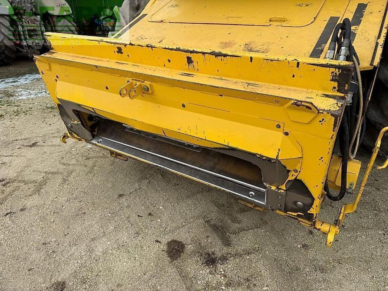 Зърнокомбайн New Holland cx8070 (cx8060,cx8080): снимка 9 Зърнокомбайн New Holland cx8070 (cx8060,cx8080): снимка 9