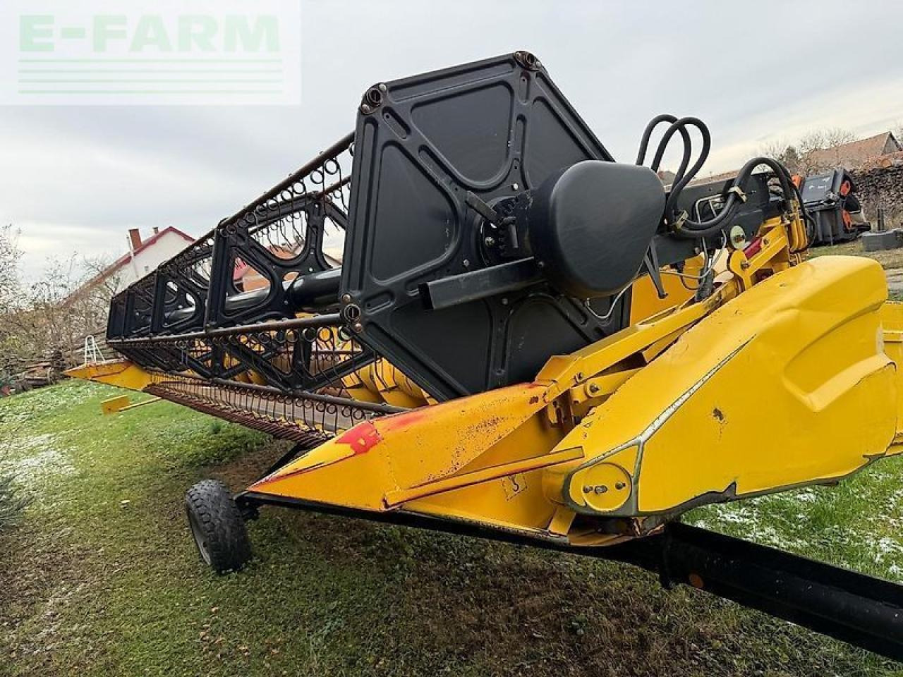 Зърнокомбайн New Holland cx8070 (cx8060,cx8080): снимка 34 Зърнокомбайн New Holland cx8070 (cx8060,cx8080): снимка 34