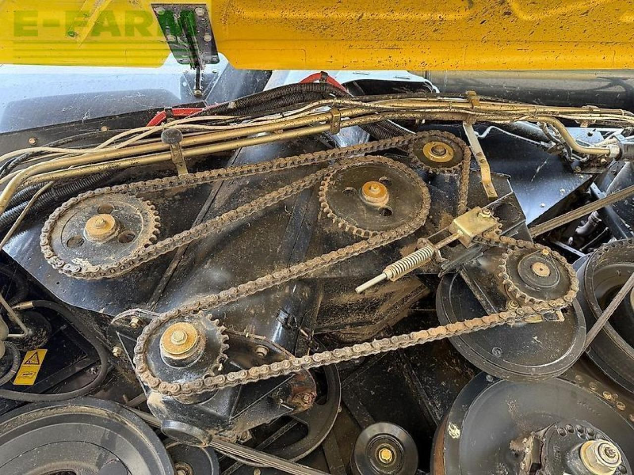 Зърнокомбайн New Holland cx8070 (cx8060,cx8080): снимка 21 Зърнокомбайн New Holland cx8070 (cx8060,cx8080): снимка 21