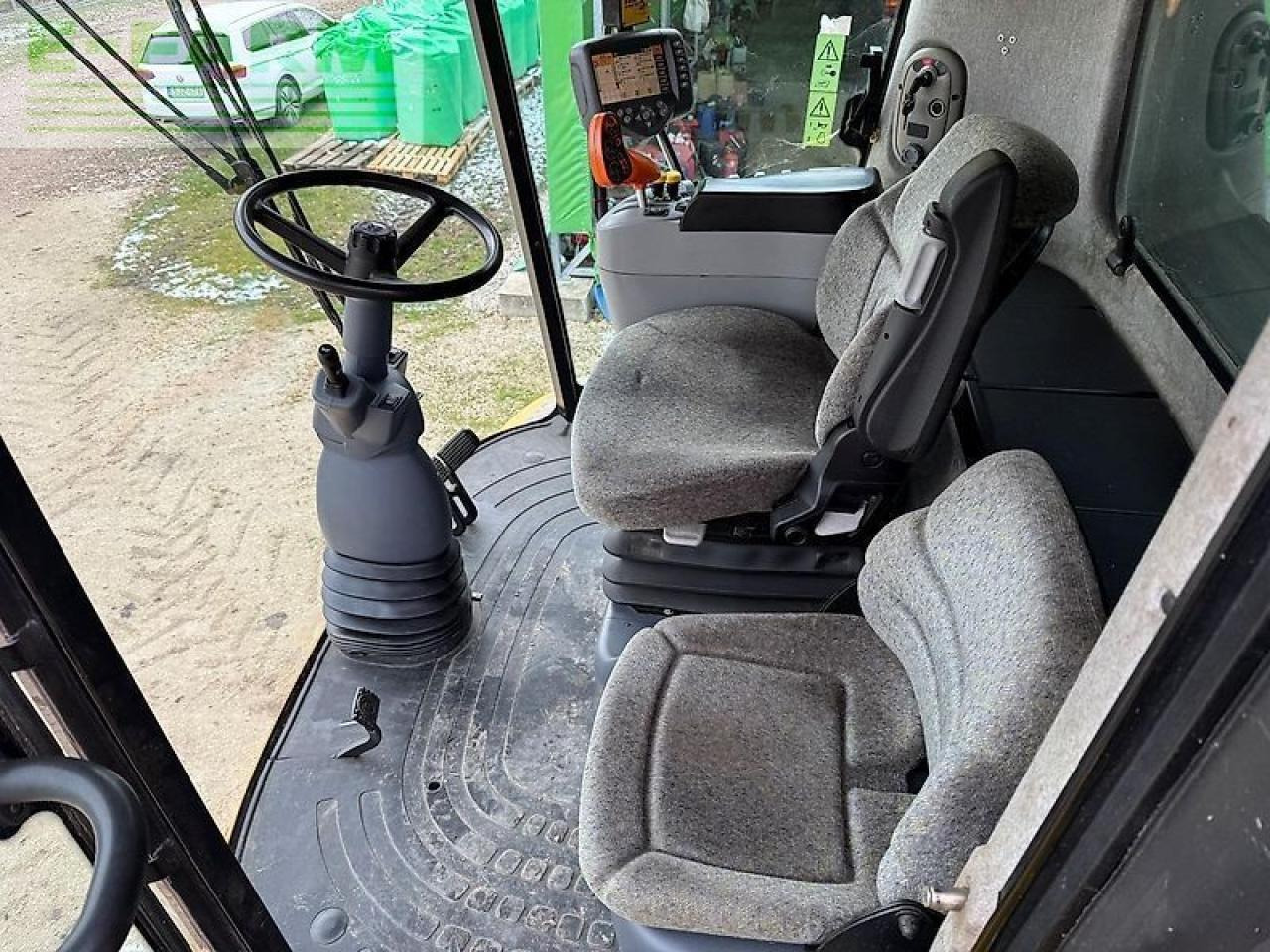 Зърнокомбайн New Holland cx8070 (cx8060,cx8080): снимка 26 Зърнокомбайн New Holland cx8070 (cx8060,cx8080): снимка 26