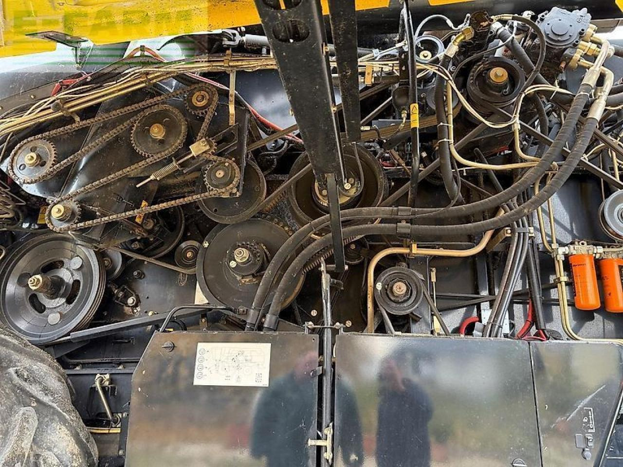 Зърнокомбайн New Holland cx8070 (cx8060,cx8080): снимка 22 Зърнокомбайн New Holland cx8070 (cx8060,cx8080): снимка 22