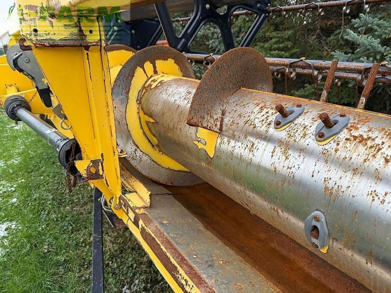 Зърнокомбайн New Holland cx8070 (cx8060,cx8080): снимка 39 Зърнокомбайн New Holland cx8070 (cx8060,cx8080): снимка 39