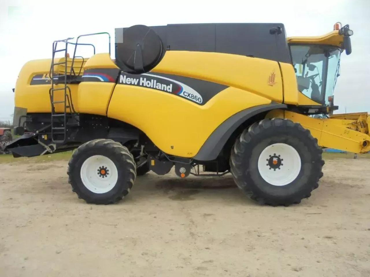 New Holland cx860sl - Зърнокомбайн: снимка 5 New Holland cx860sl - Зърнокомбайн: снимка 5