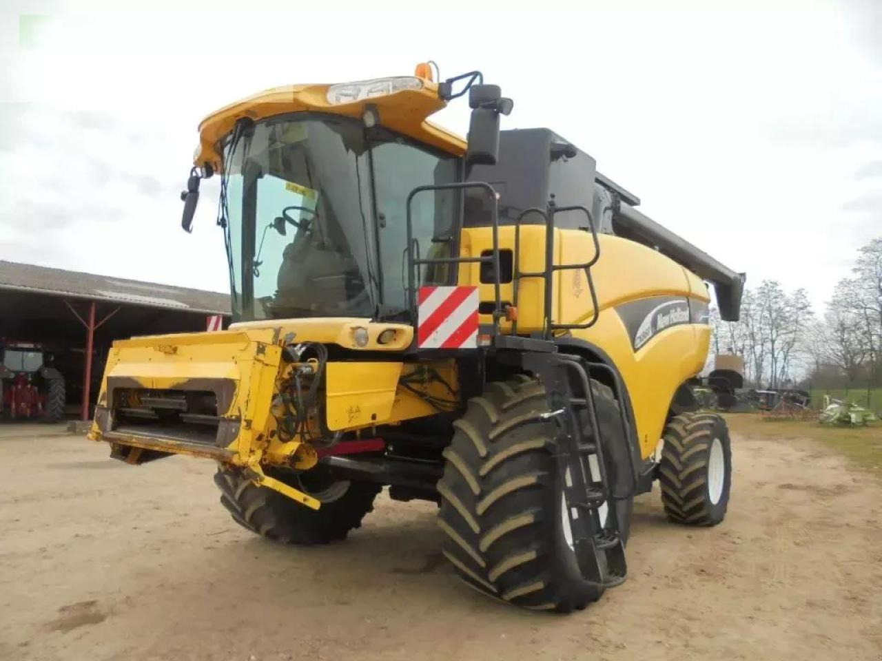New Holland cx860sl - Зърнокомбайн: снимка 2 New Holland cx860sl - Зърнокомбайн: снимка 2