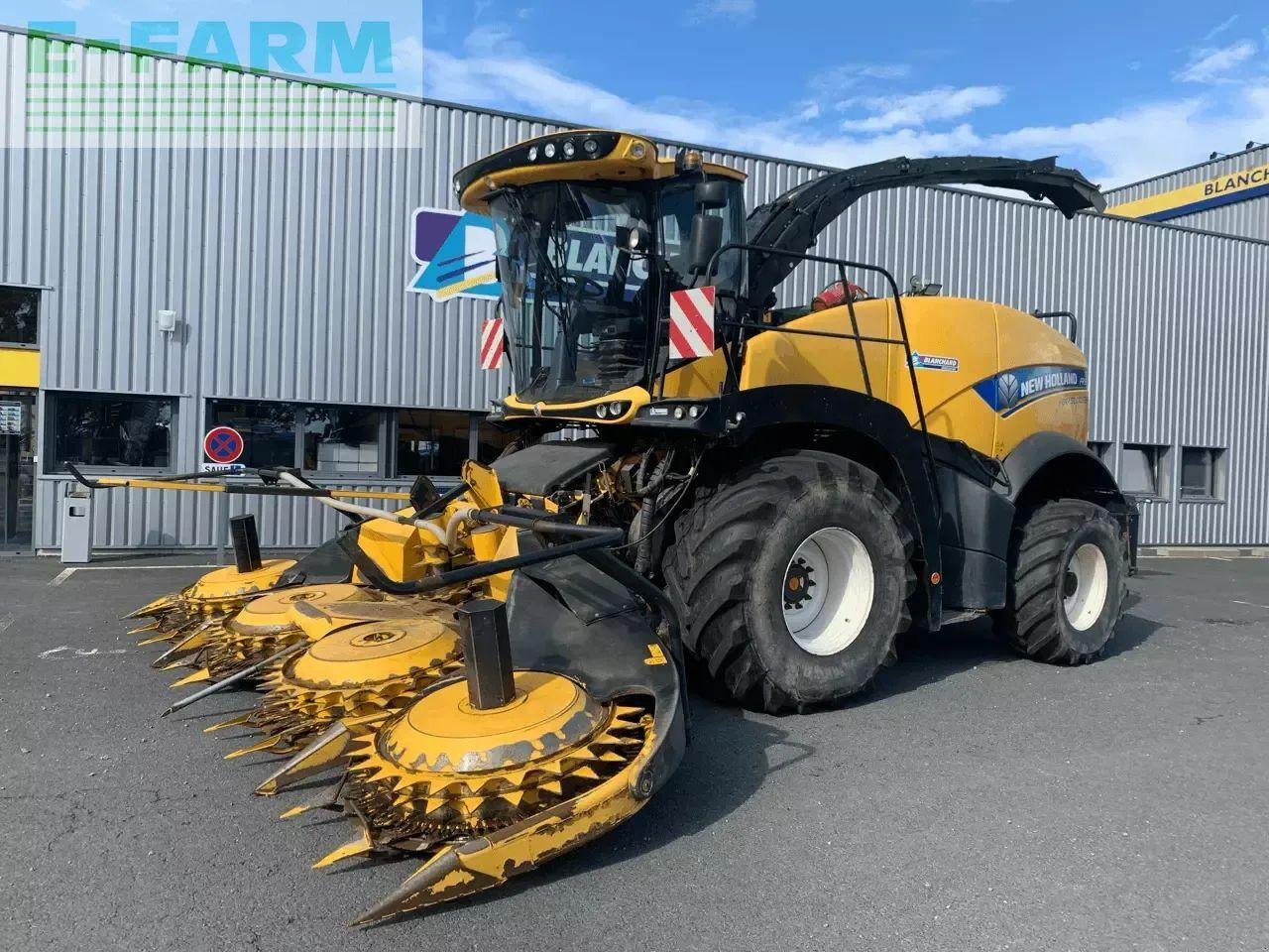 New Holland fr 550 - Силажокомбайн: снимка 1 New Holland fr 550 - Силажокомбайн: снимка 1