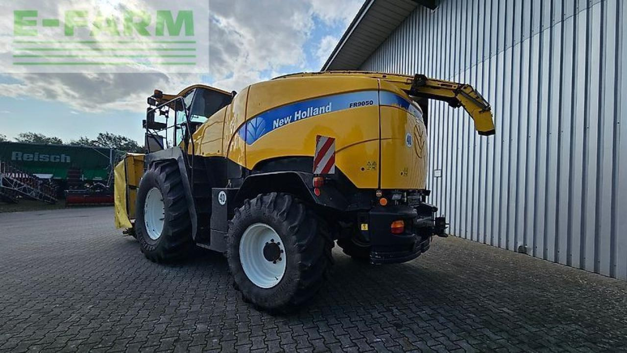 New Holland fr 9050 - Силажокомбайн: снимка 4 New Holland fr 9050 - Силажокомбайн: снимка 4