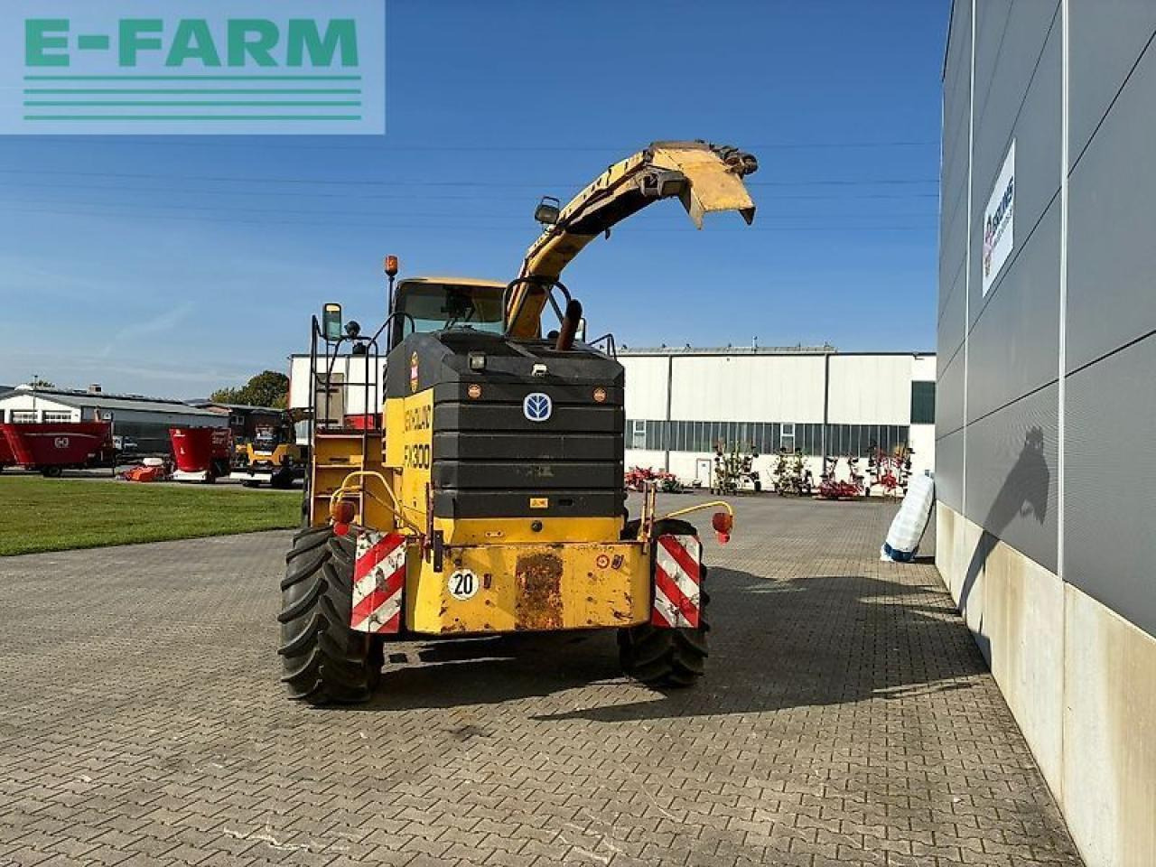 New Holland fx 300 - Силажокомбайн: снимка 4 New Holland fx 300 - Силажокомбайн: снимка 4