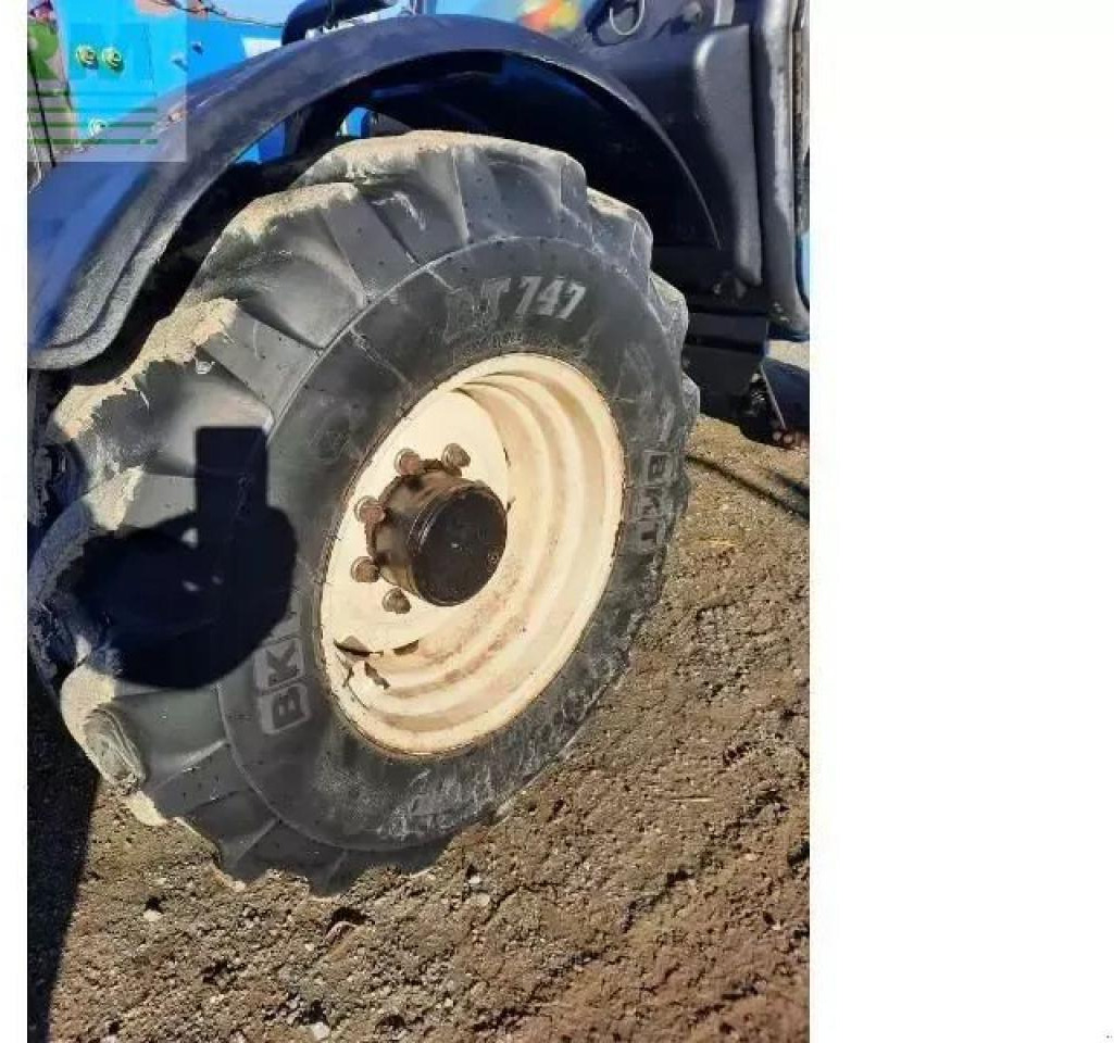 New Holland lm7-42 - Телескопичен товарач: снимка 5 New Holland lm7-42 - Телескопичен товарач: снимка 5