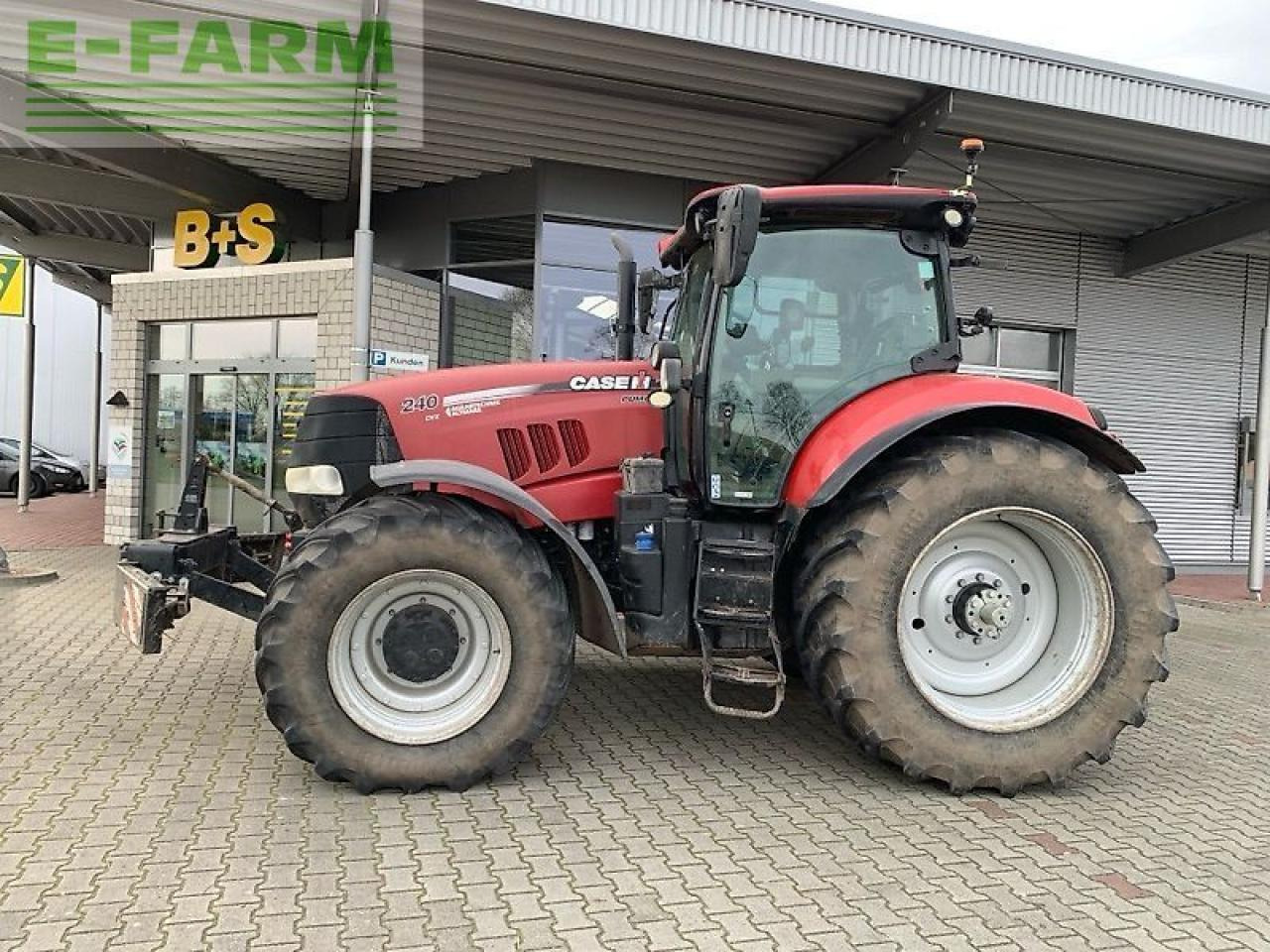 New Holland puma cvx 240 - Трактор: снимка 1 New Holland puma cvx 240 - Трактор: снимка 1