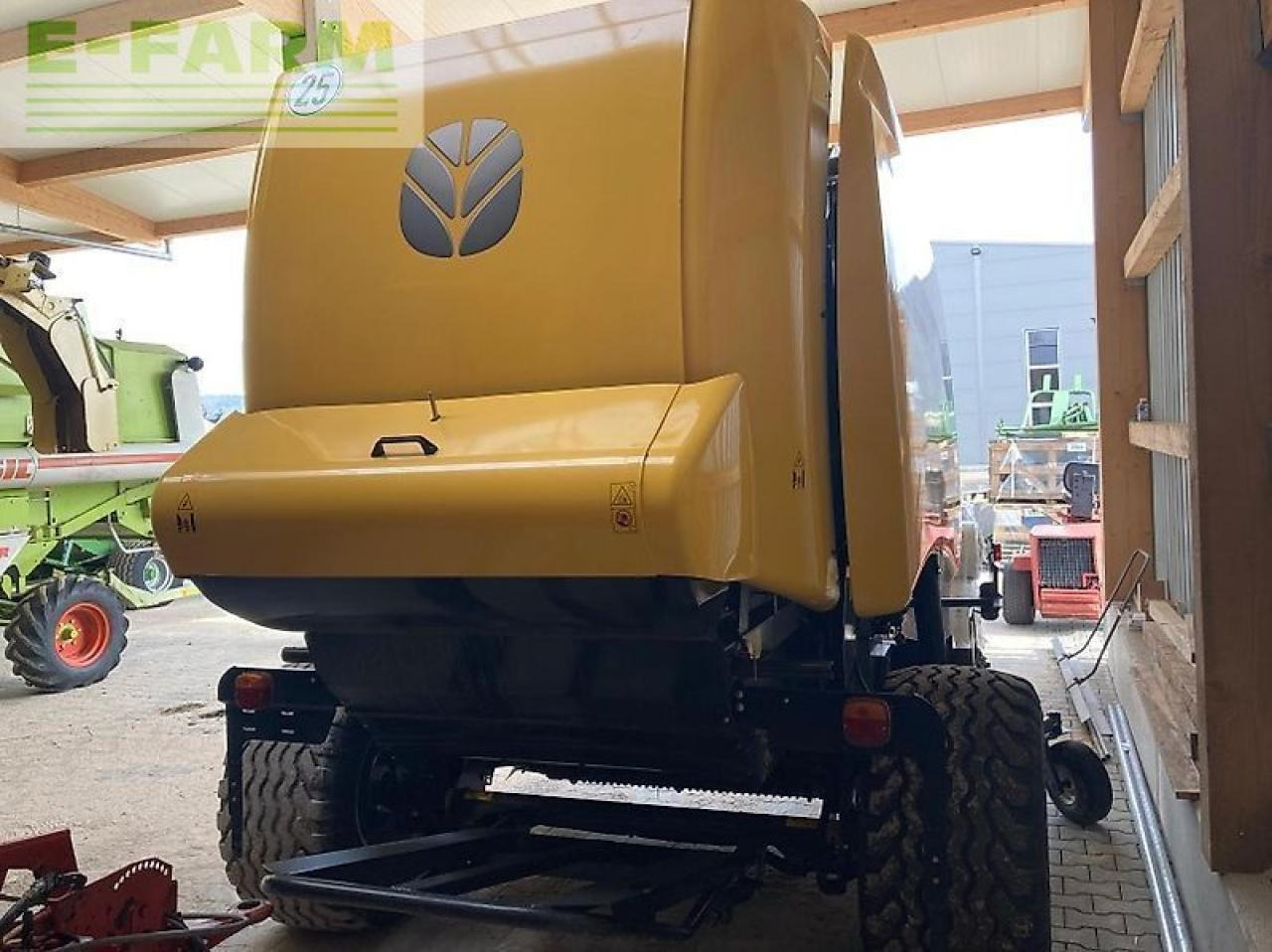 New Holland rb 180 c demo 2020 - Сламопреса за квадратни бали: снимка 4 New Holland rb 180 c demo 2020 - Сламопреса за квадратни бали: снимка 4