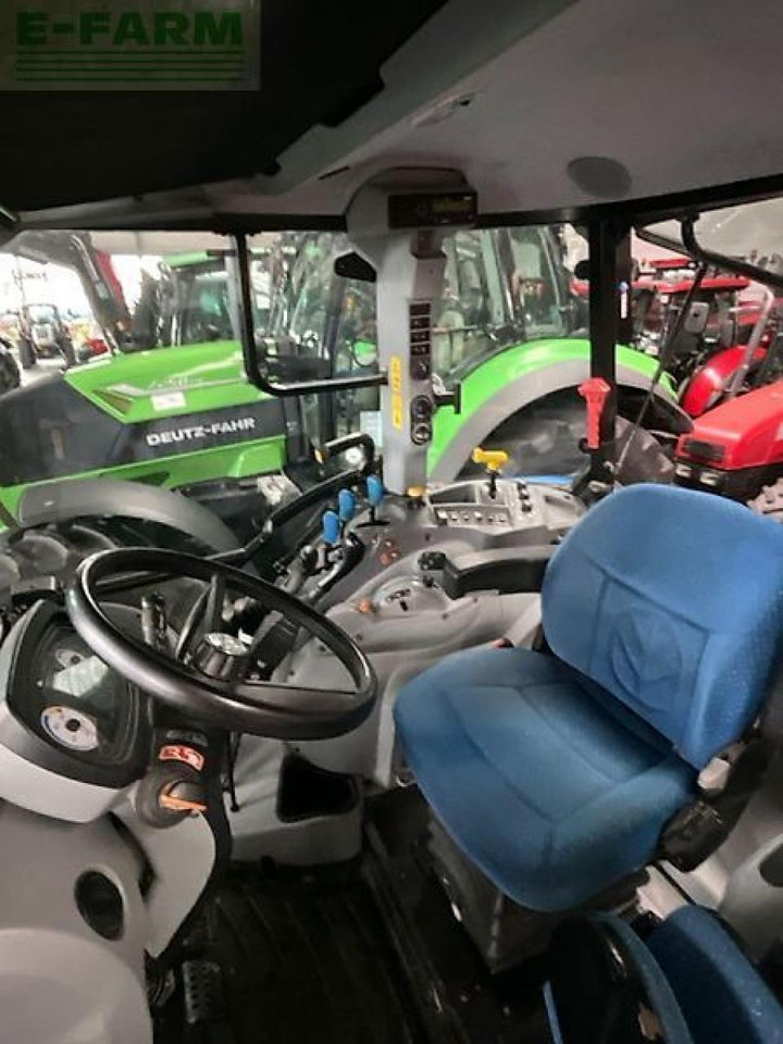 New Holland t 5.105 electro command - Трактор: снимка 5 New Holland t 5.105 electro command - Трактор: снимка 5