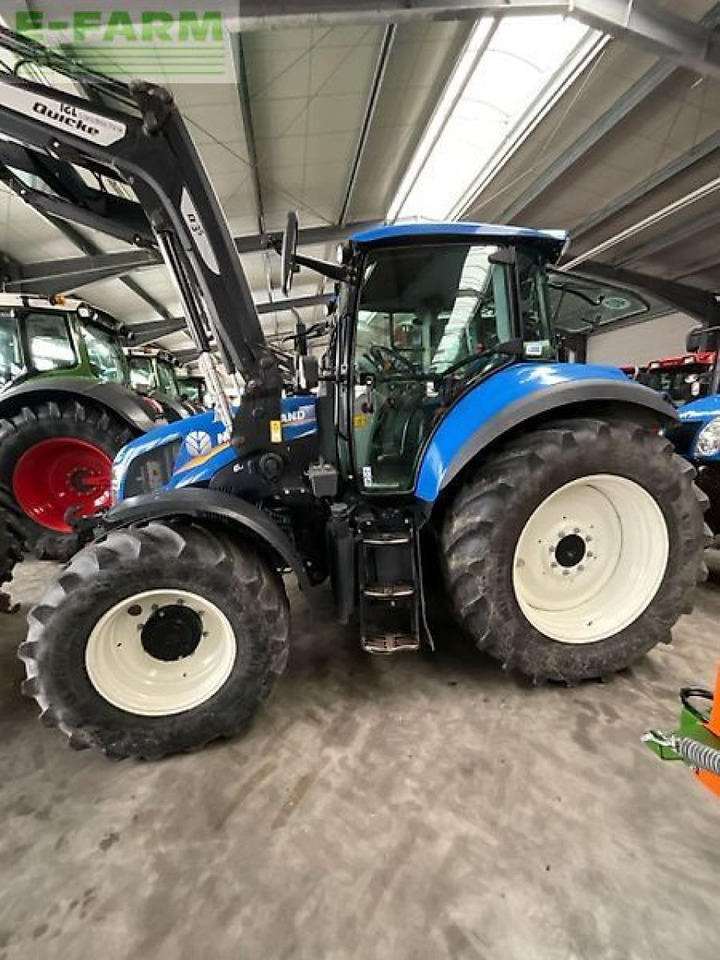 New Holland t 5.105 electro command - Трактор: снимка 2 New Holland t 5.105 electro command - Трактор: снимка 2