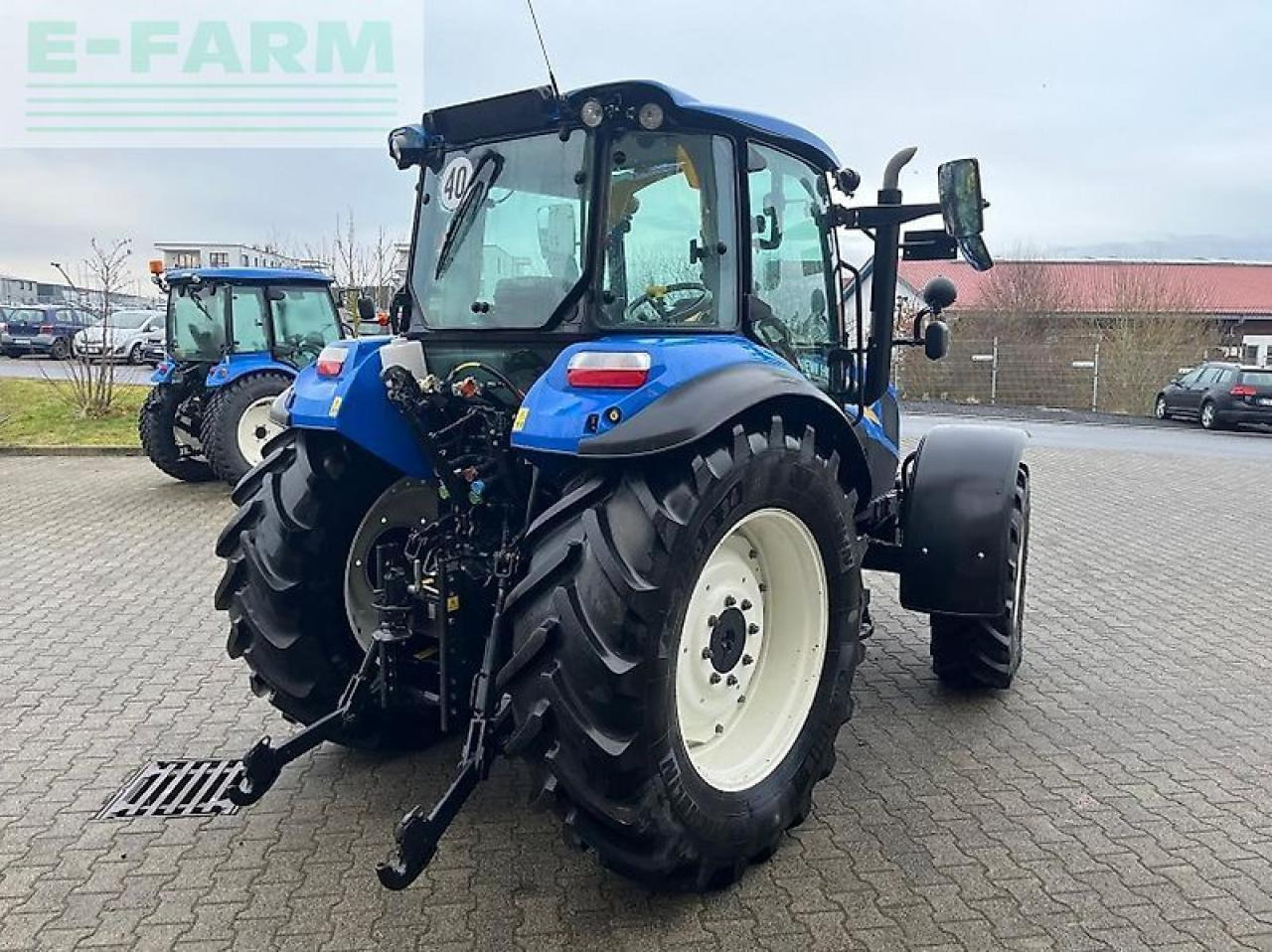 New Holland t 5.95 - Трактор: снимка 4 New Holland t 5.95 - Трактор: снимка 4