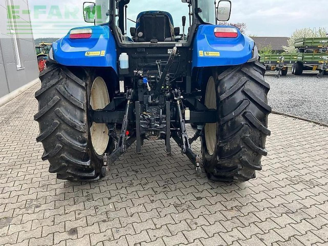 New Holland t 5.95 - Трактор: снимка 5 New Holland t 5.95 - Трактор: снимка 5