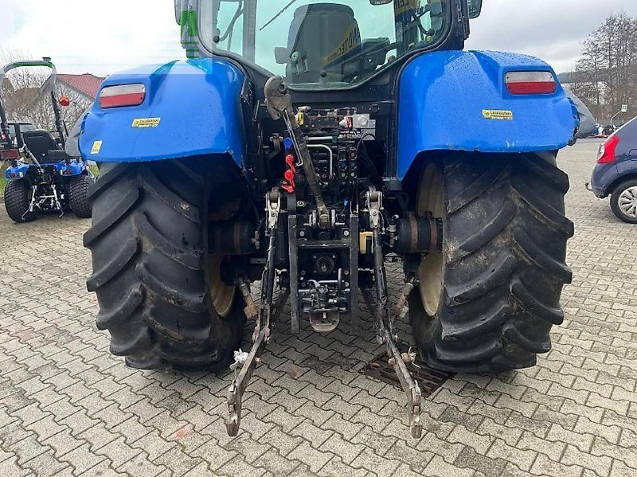New Holland t 6.140 ec - Трактор: снимка 5 New Holland t 6.140 ec - Трактор: снимка 5