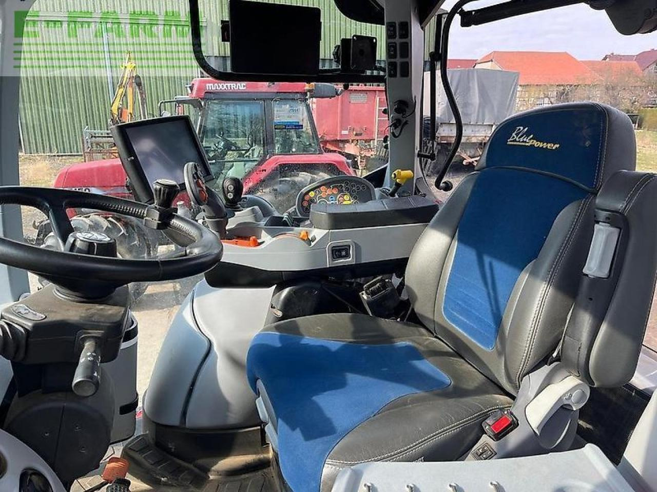 New Holland t 7.210 ac traktor stufenlos blue power auto command - Трактор: снимка 3 New Holland t 7.210 ac traktor stufenlos blue power auto command - Трактор: снимка 3