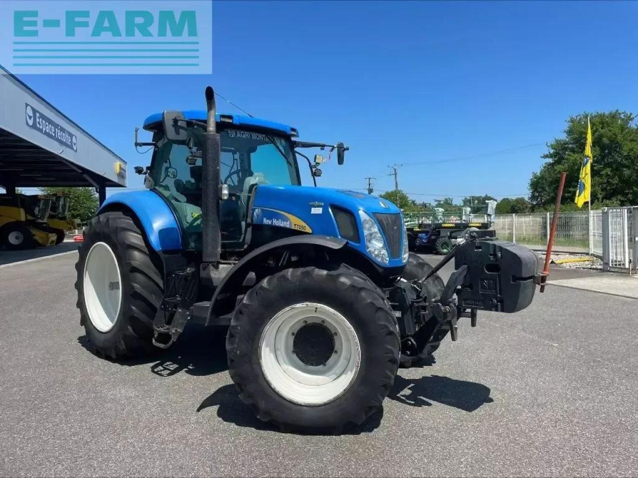 New Holland t 7050 - Трактор: снимка 3 New Holland t 7050 - Трактор: снимка 3