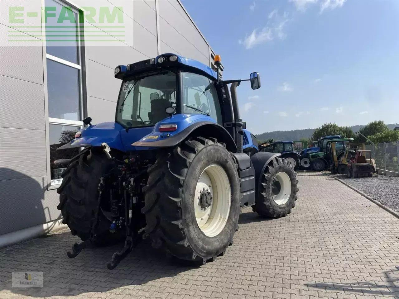 New Holland t 8.390 - Трактор: снимка 4 New Holland t 8.390 - Трактор: снимка 4