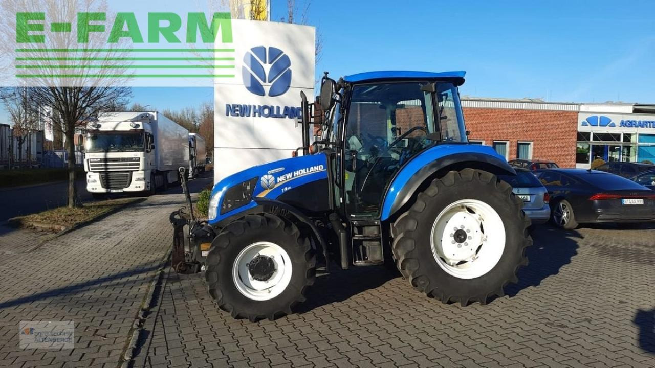 New Holland t4.55 powerstar Powerstar - Трактор: снимка 1 New Holland t4.55 powerstar Powerstar - Трактор: снимка 1