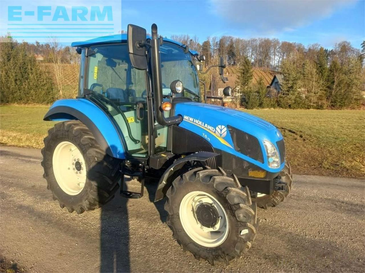 New Holland t4.75 stage v - Трактор: снимка 1 New Holland t4.75 stage v - Трактор: снимка 1
