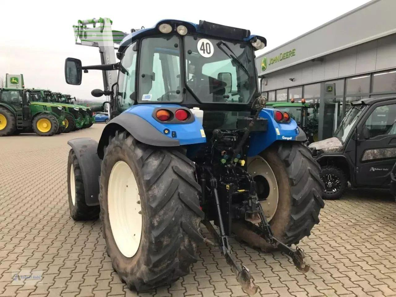 New Holland t4.85 - Трактор: снимка 4 New Holland t4.85 - Трактор: снимка 4