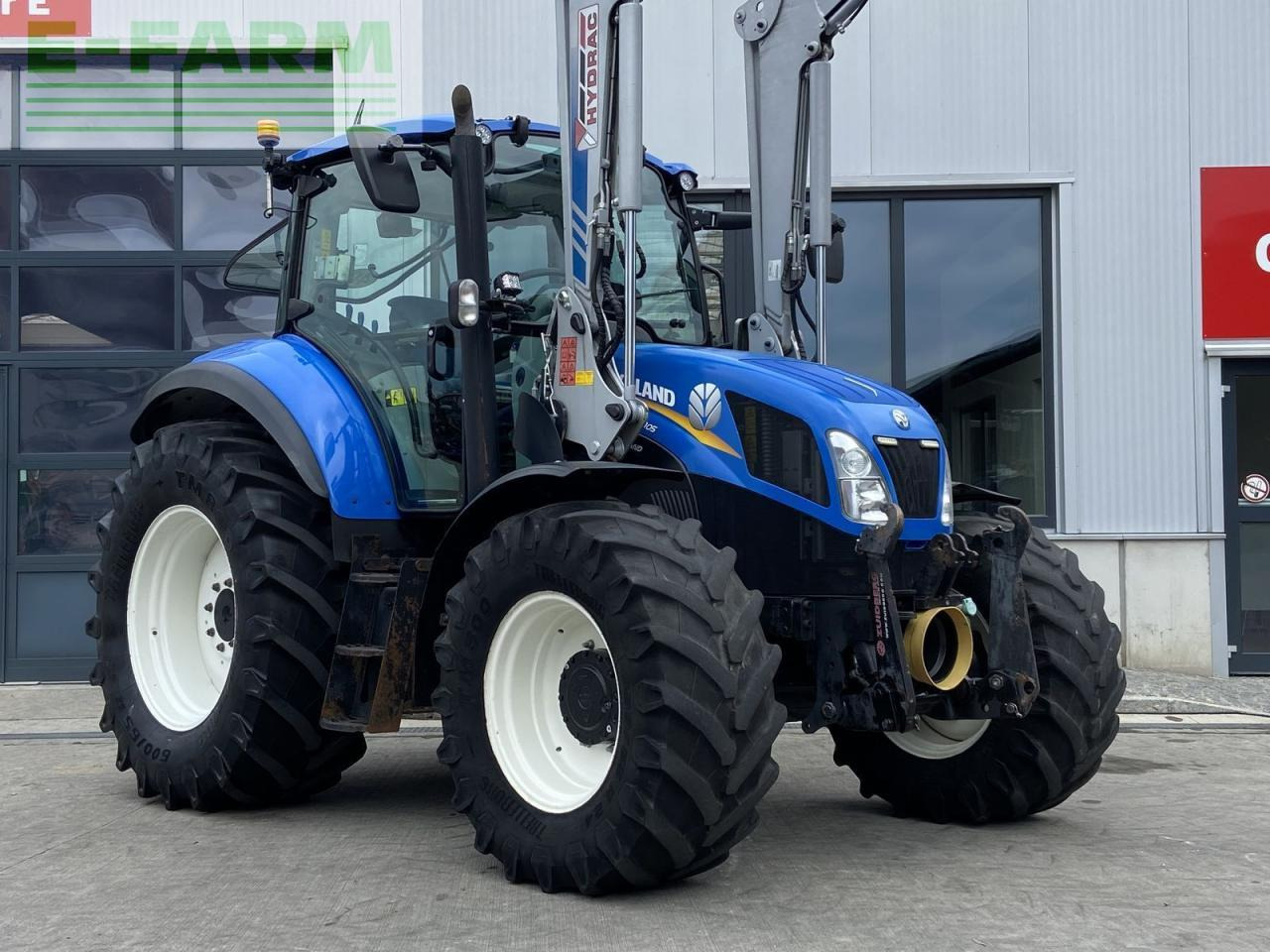 New Holland t5.105 electro command - Трактор: снимка 1 New Holland t5.105 electro command - Трактор: снимка 1