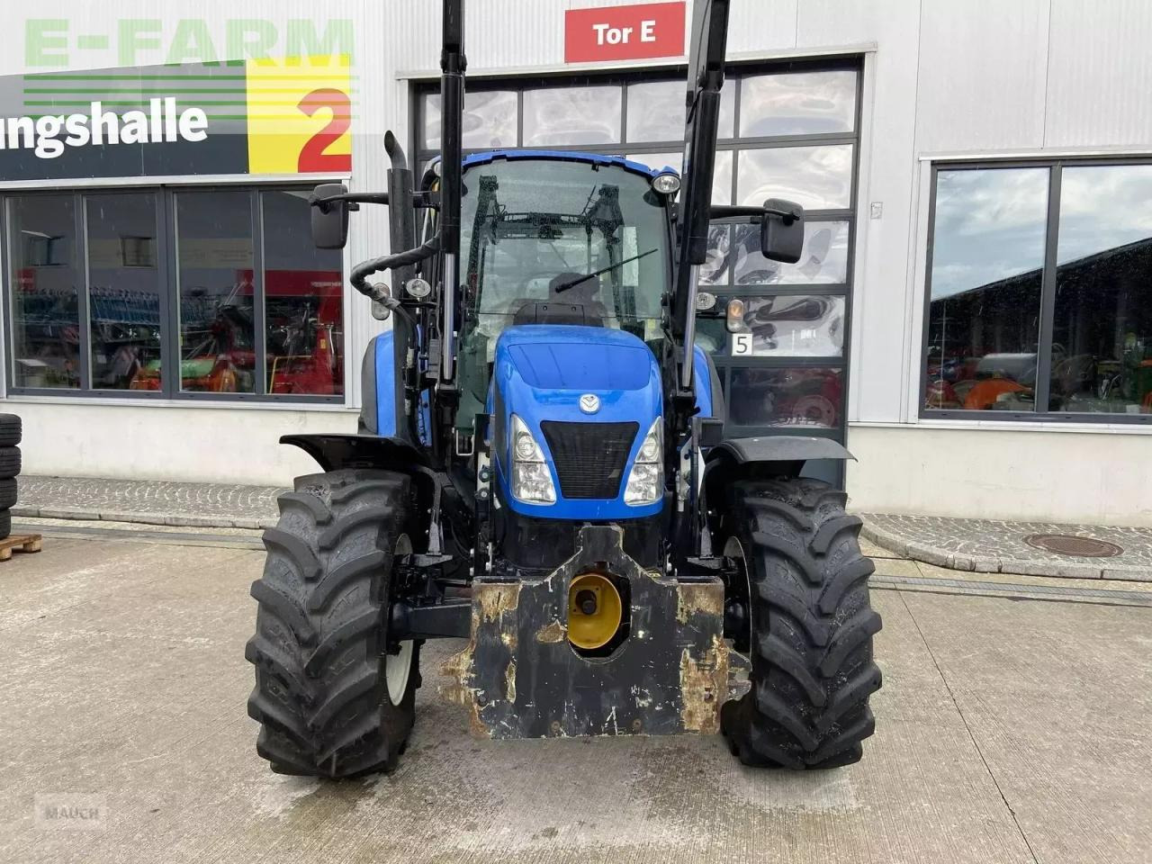 New Holland t5.105 electro command - Трактор: снимка 3 New Holland t5.105 electro command - Трактор: снимка 3
