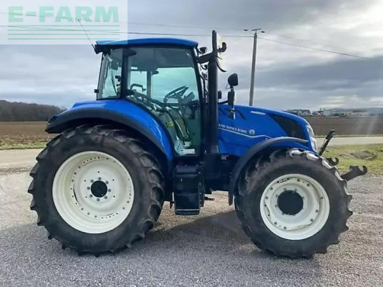 New Holland t5.120 electro command - Трактор: снимка 3 New Holland t5.120 electro command - Трактор: снимка 3