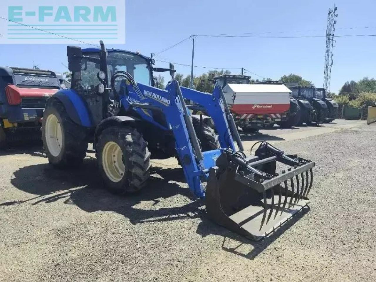 New Holland t5.95 - Трактор: снимка 3 New Holland t5.95 - Трактор: снимка 3