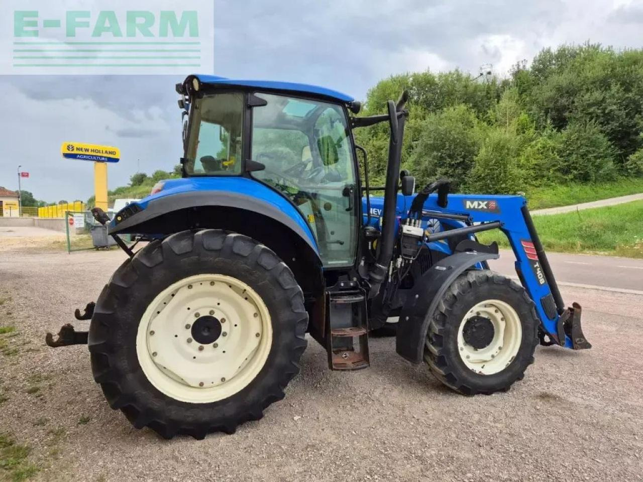 New Holland t5.95 - Трактор: снимка 3 New Holland t5.95 - Трактор: снимка 3