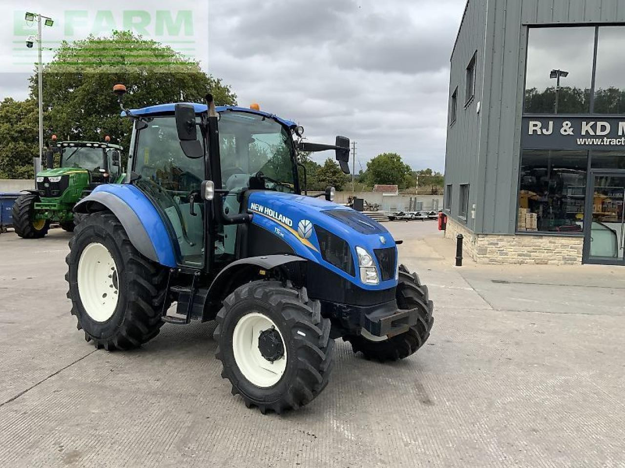 New Holland t5.95 tractor (st23762) - Трактор: снимка 2 New Holland t5.95 tractor (st23762) - Трактор: снимка 2