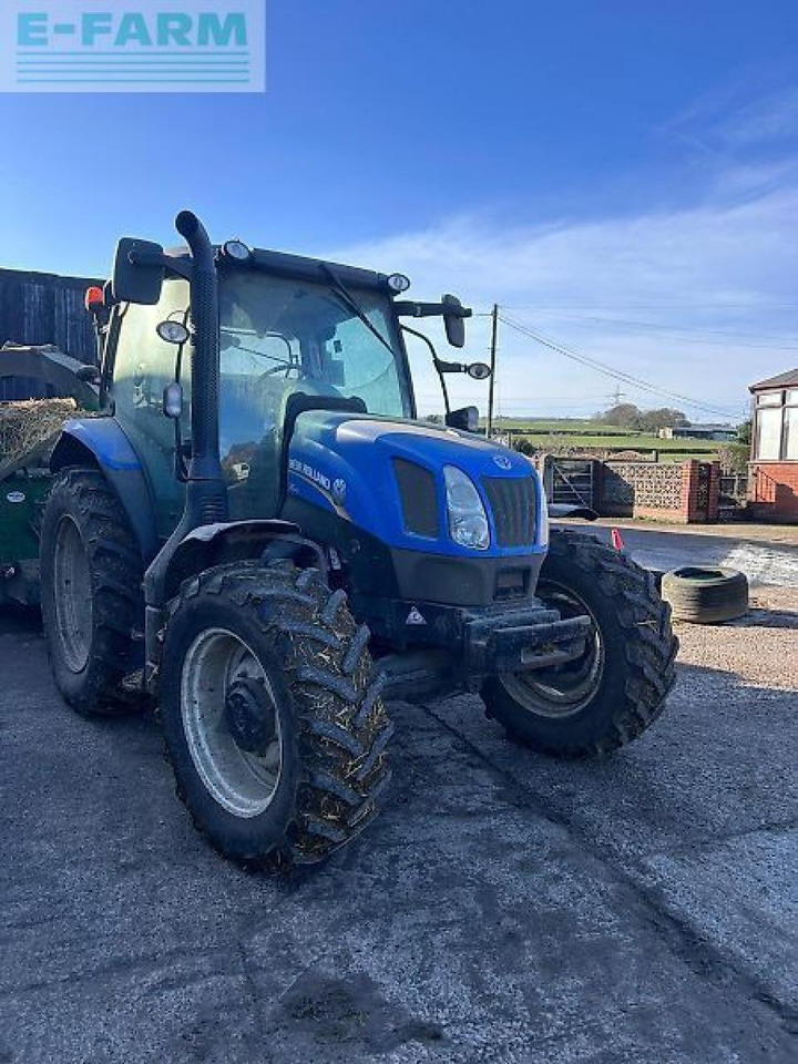 New Holland t6.140 - Трактор: снимка 1 New Holland t6.140 - Трактор: снимка 1