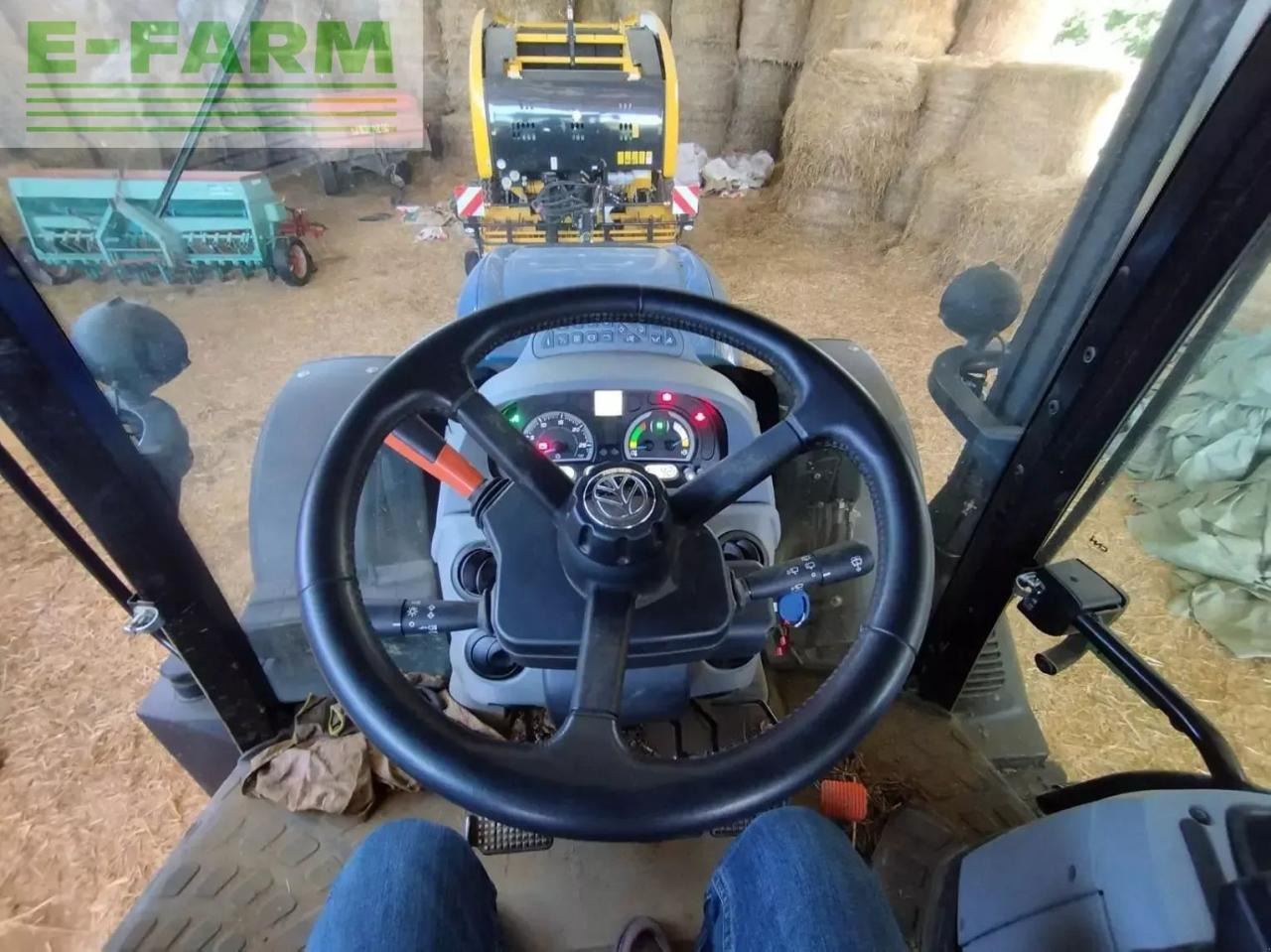 New Holland t6 145 ec - Трактор: снимка 3 New Holland t6 145 ec - Трактор: снимка 3