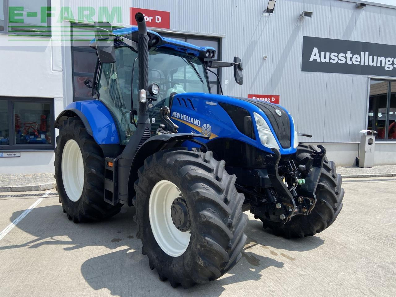 New Holland t6.145 stage v - Трактор: снимка 3 New Holland t6.145 stage v - Трактор: снимка 3