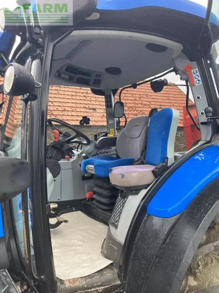 New Holland t6.155 electro command - Трактор: снимка 4 New Holland t6.155 electro command - Трактор: снимка 4