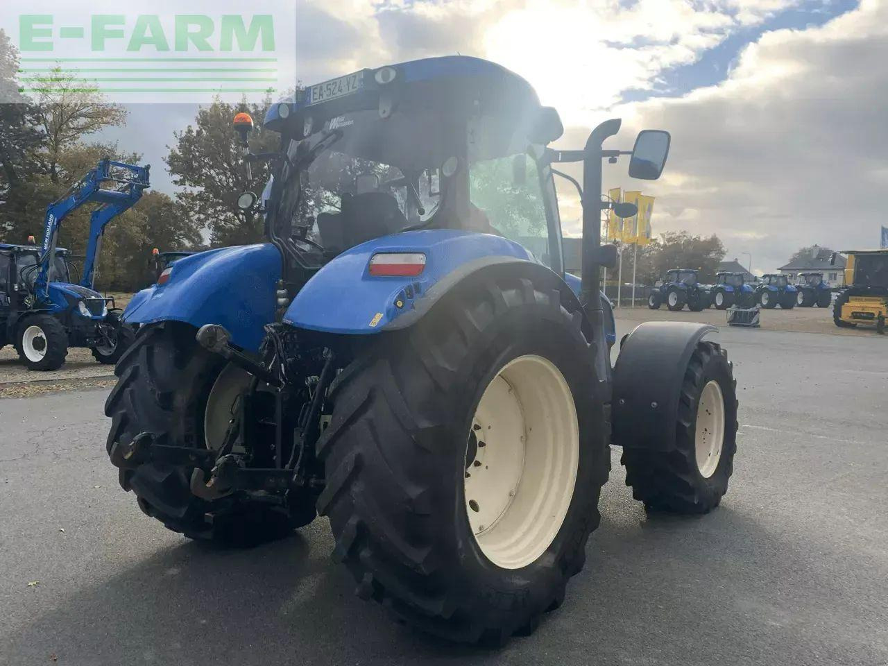 New Holland t6.175 electro command - Трактор: снимка 5 New Holland t6.175 electro command - Трактор: снимка 5