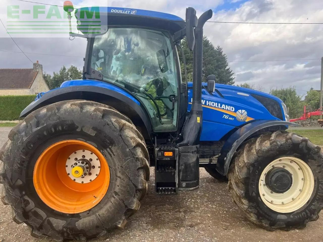 New Holland t6 180 dynamic cde - Трактор: снимка 2 New Holland t6 180 dynamic cde - Трактор: снимка 2