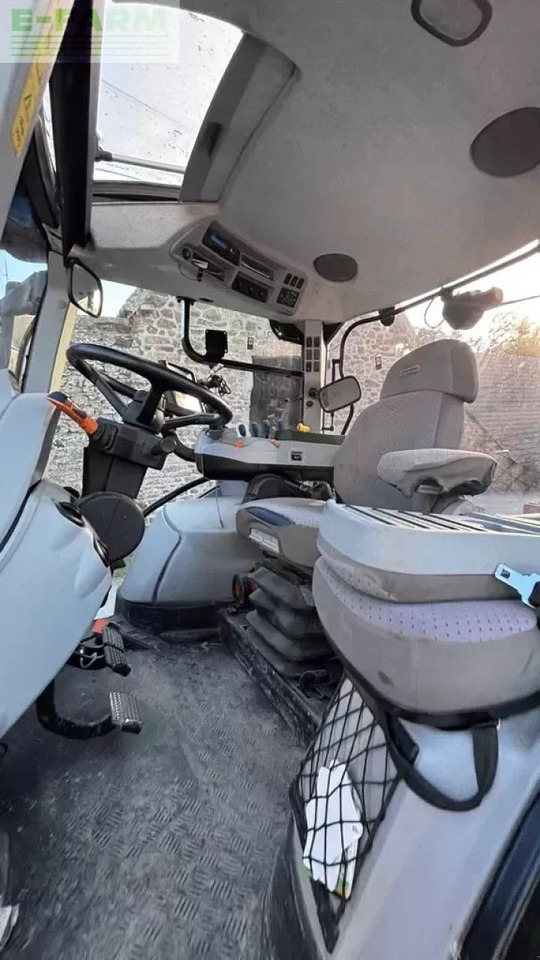 New Holland t6.180 dynamic command - Трактор: снимка 4 New Holland t6.180 dynamic command - Трактор: снимка 4