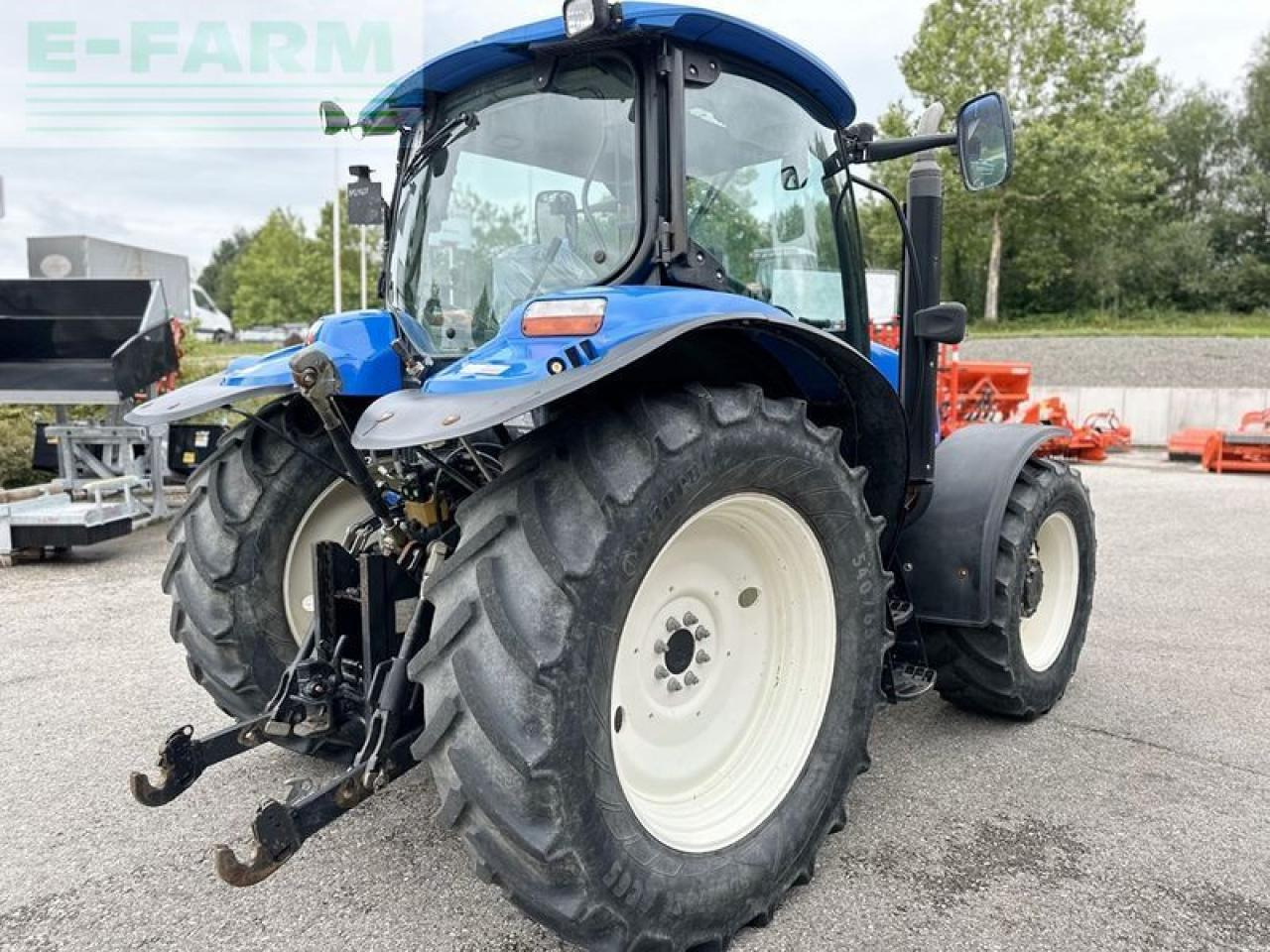 New Holland t6020 delta Delta - Трактор: снимка 3 New Holland t6020 delta Delta - Трактор: снимка 3