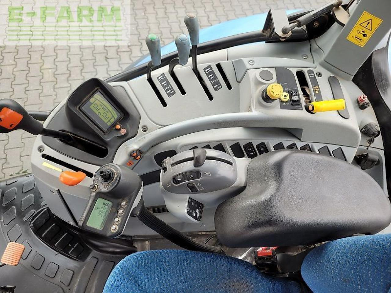 Трактор New Holland t6070 elite Elite: снимка 7