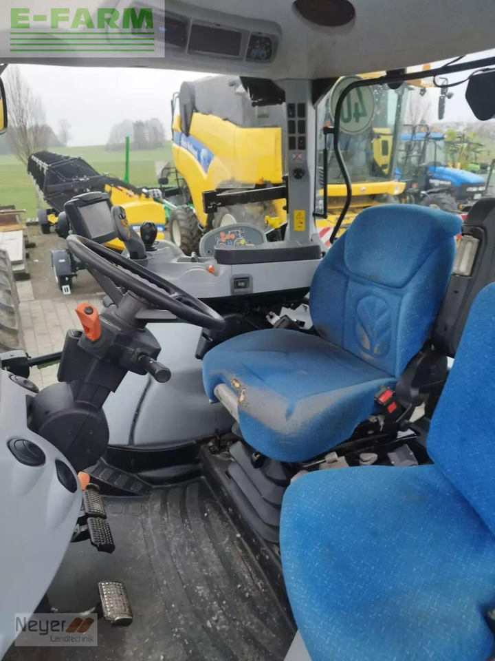 Трактор New Holland t6090 powercommand: снимка 14
