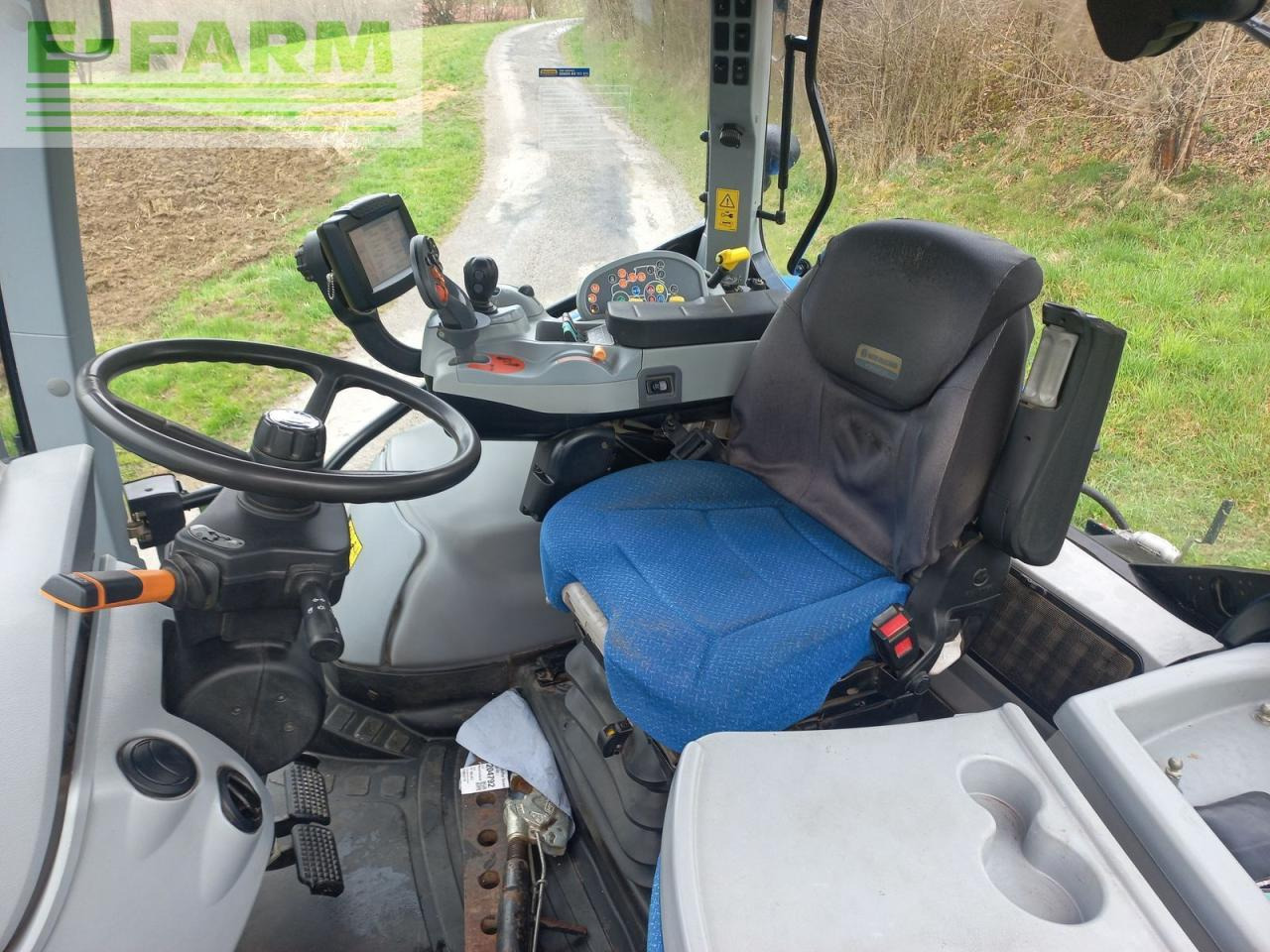 Трактор New Holland t7.185 auto command: снимка 7