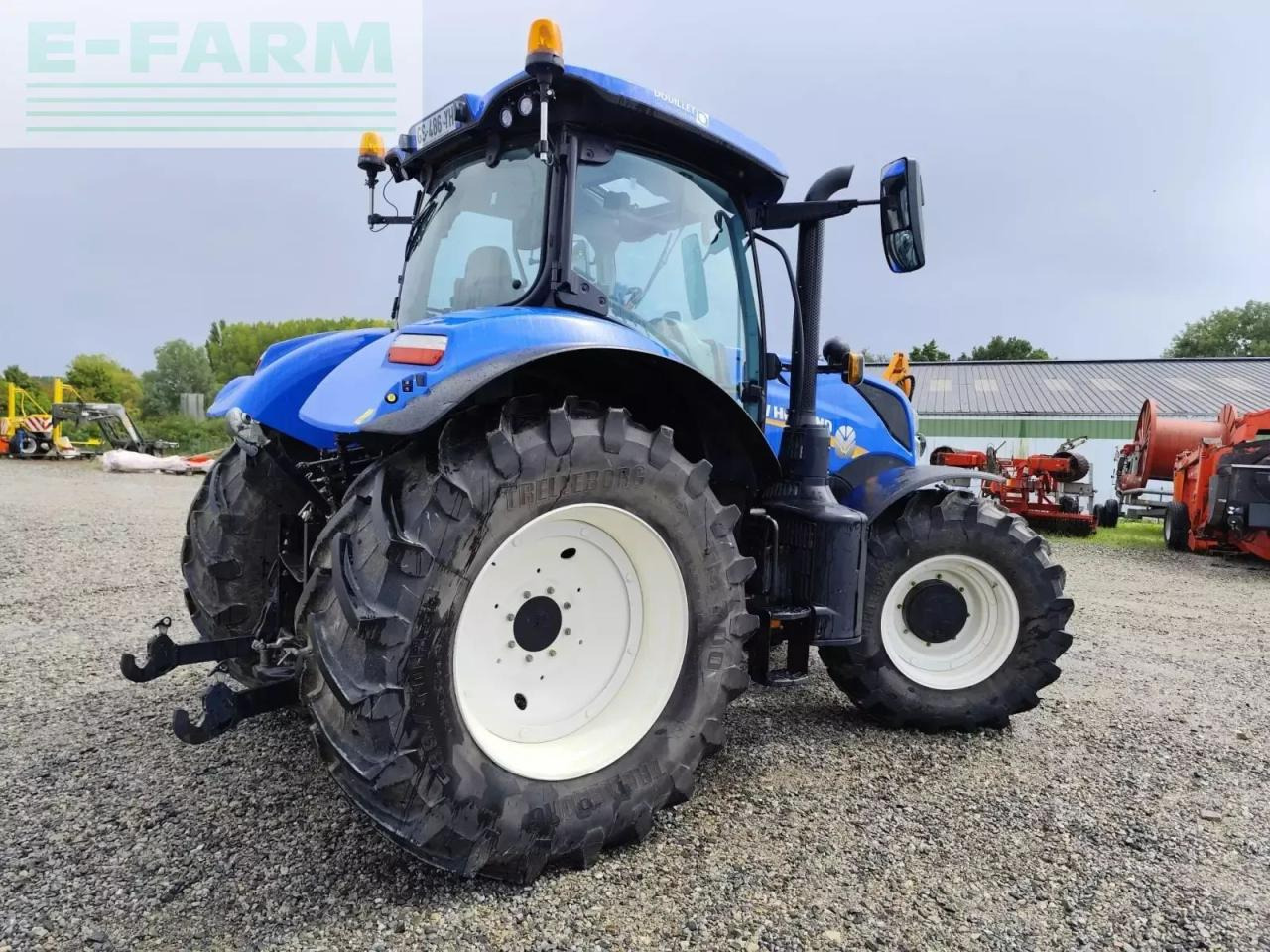 New Holland t7 190 pc - Трактор: снимка 3 New Holland t7 190 pc - Трактор: снимка 3