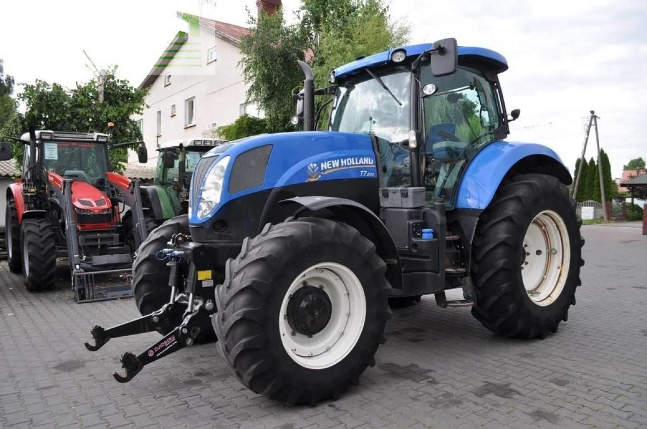 Трактор New Holland t7.200 rangecommand / price with tax /: снимка 6