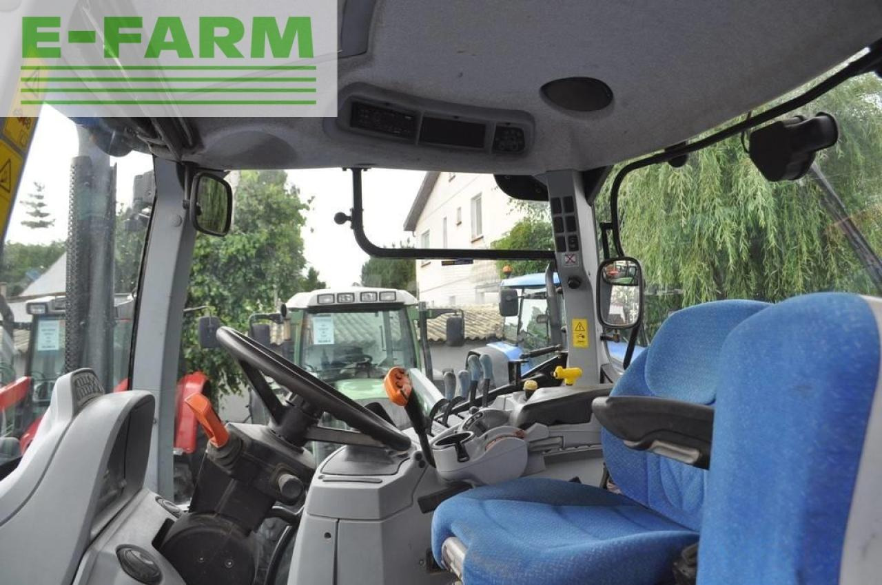 Трактор New Holland t7.200 rangecommand / price with tax /: снимка 10