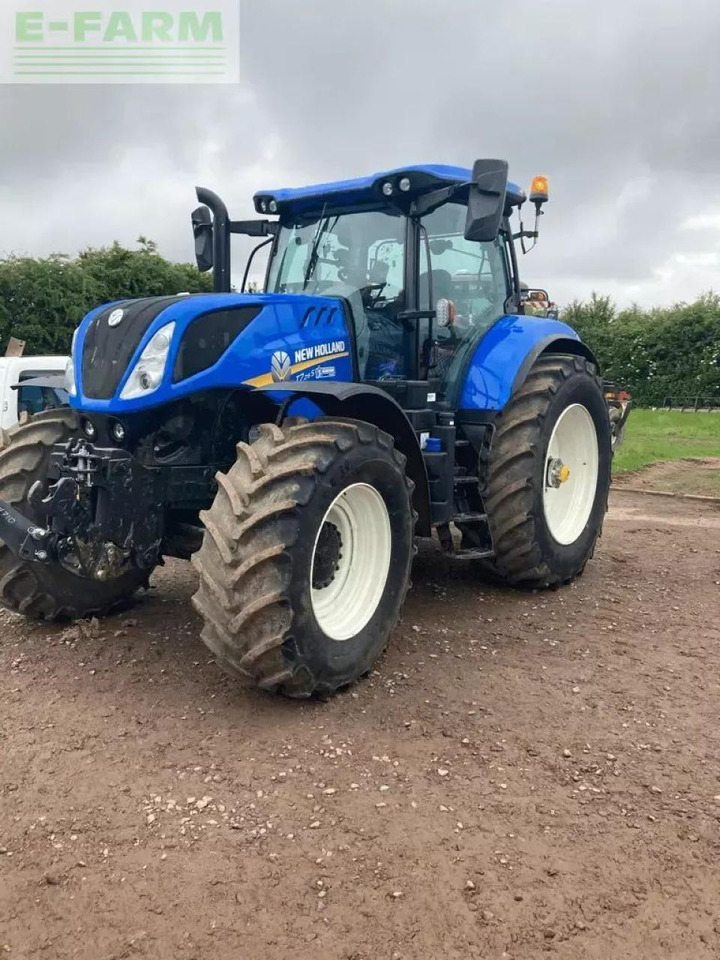 New Holland t7.215s pc s5 S - Трактор: снимка 2 New Holland t7.215s pc s5 S - Трактор: снимка 2
