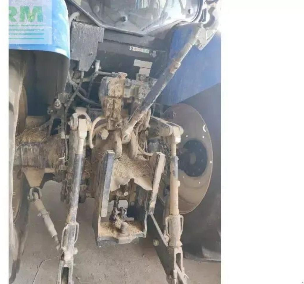 New Holland t7-220pc-sw - Трактор: снимка 4 New Holland t7-220pc-sw - Трактор: снимка 4