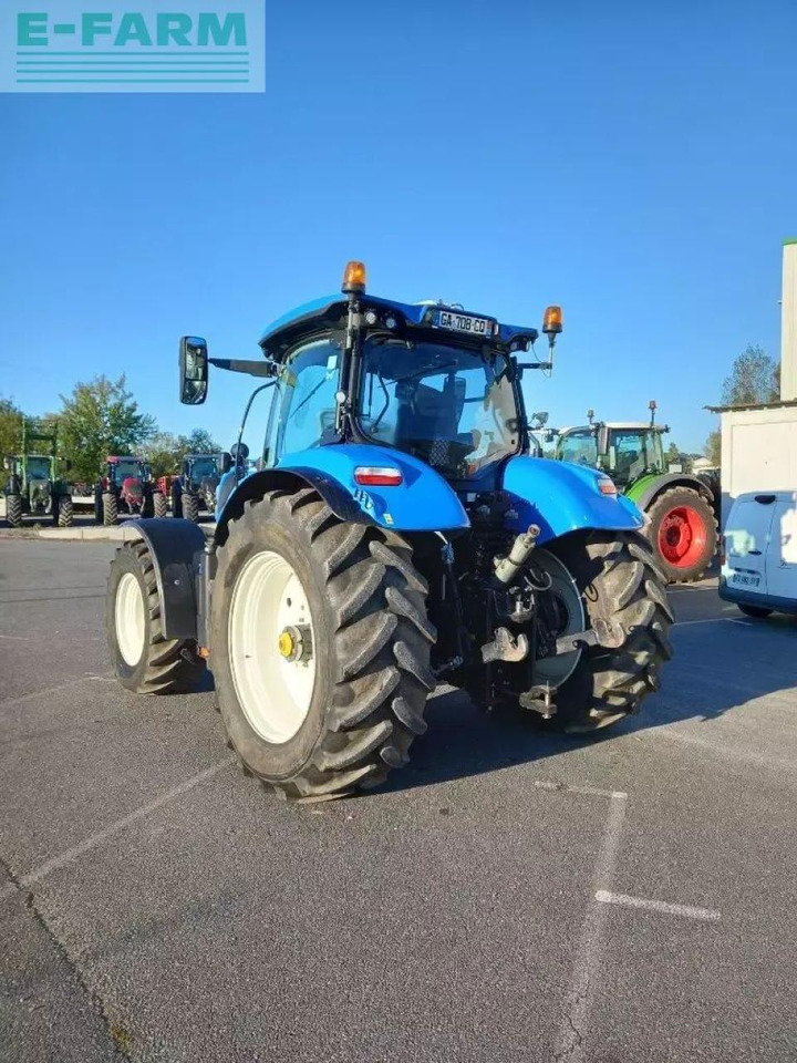 New Holland t7.225 - Трактор: снимка 4 New Holland t7.225 - Трактор: снимка 4