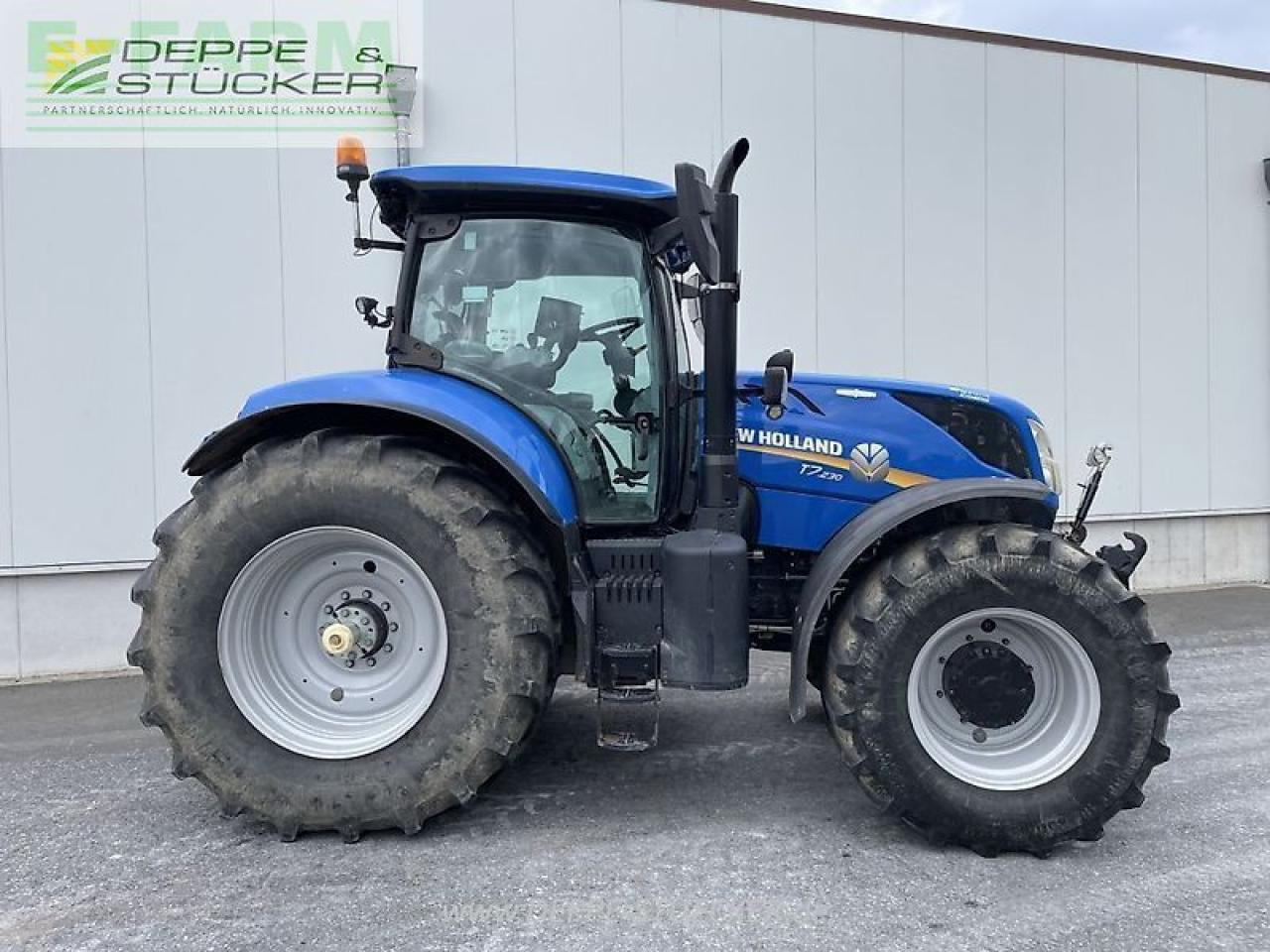 New Holland t7.230 - Трактор: снимка 5 New Holland t7.230 - Трактор: снимка 5